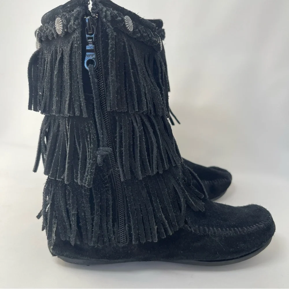 Minnetonka‎ Black Suede 3 Tier Fringe Tall Boots, Girl's Size 3